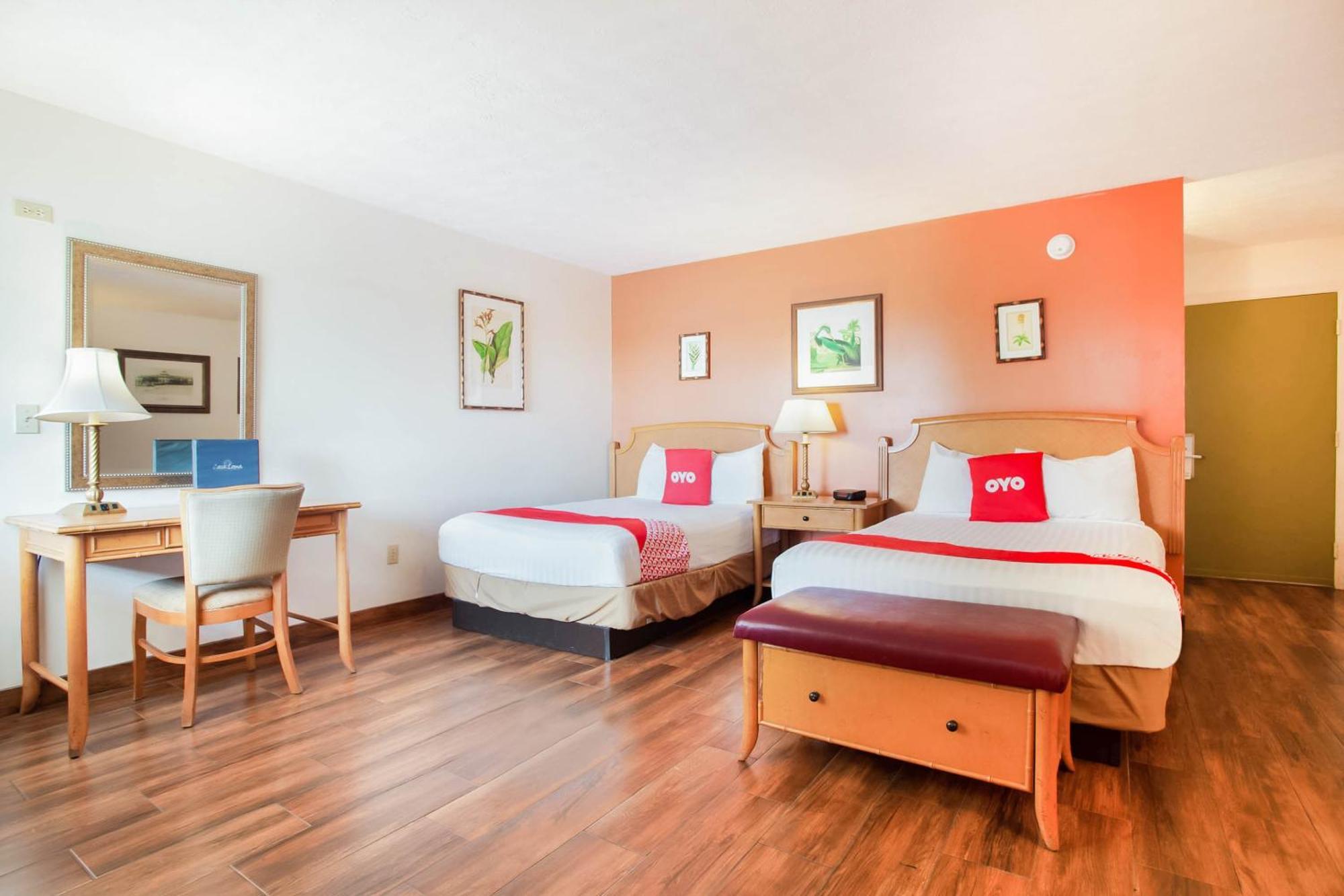 Oyo Waterfront Hotel- Myers, Fl Hotel Cape Coral