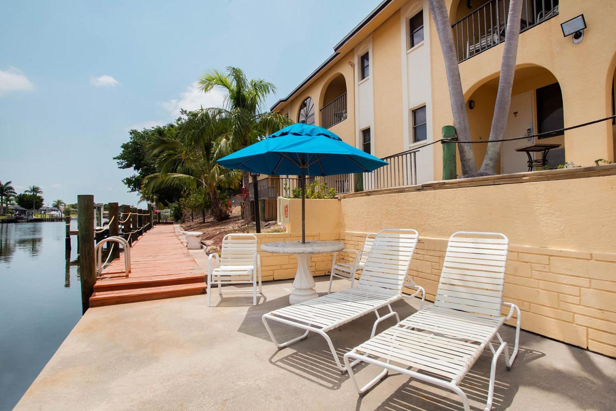 Oyo Waterfront Hotel- Myers, Fl 2* Cape Coral
