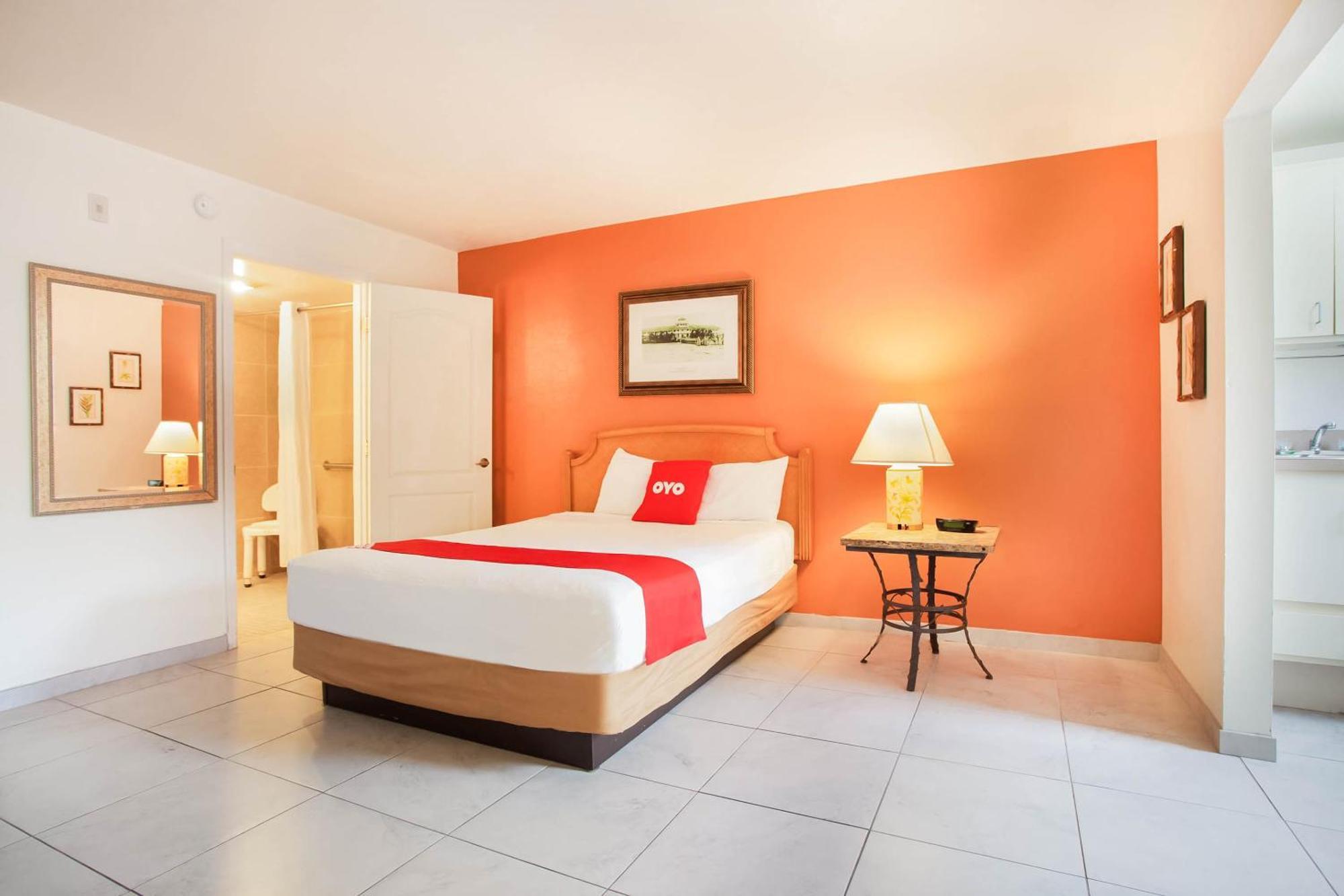 Oyo Waterfront Hotel- Myers, Fl Hotel Cape Coral